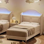 Lit double à LED avec tête de lit de rangement et station de charge, cadre de lit plateforme rembourré en velours avec étagère, aucun sommier tapissier requis