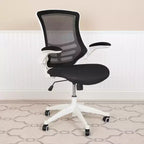 Chaise de bureau ergonomique pivotante en maille à dossier mi-haut avec accoudoirs relevables